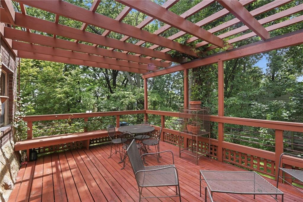 4708 Rockhill Road Kansas City, MO 64110 - Photo 34 of 48