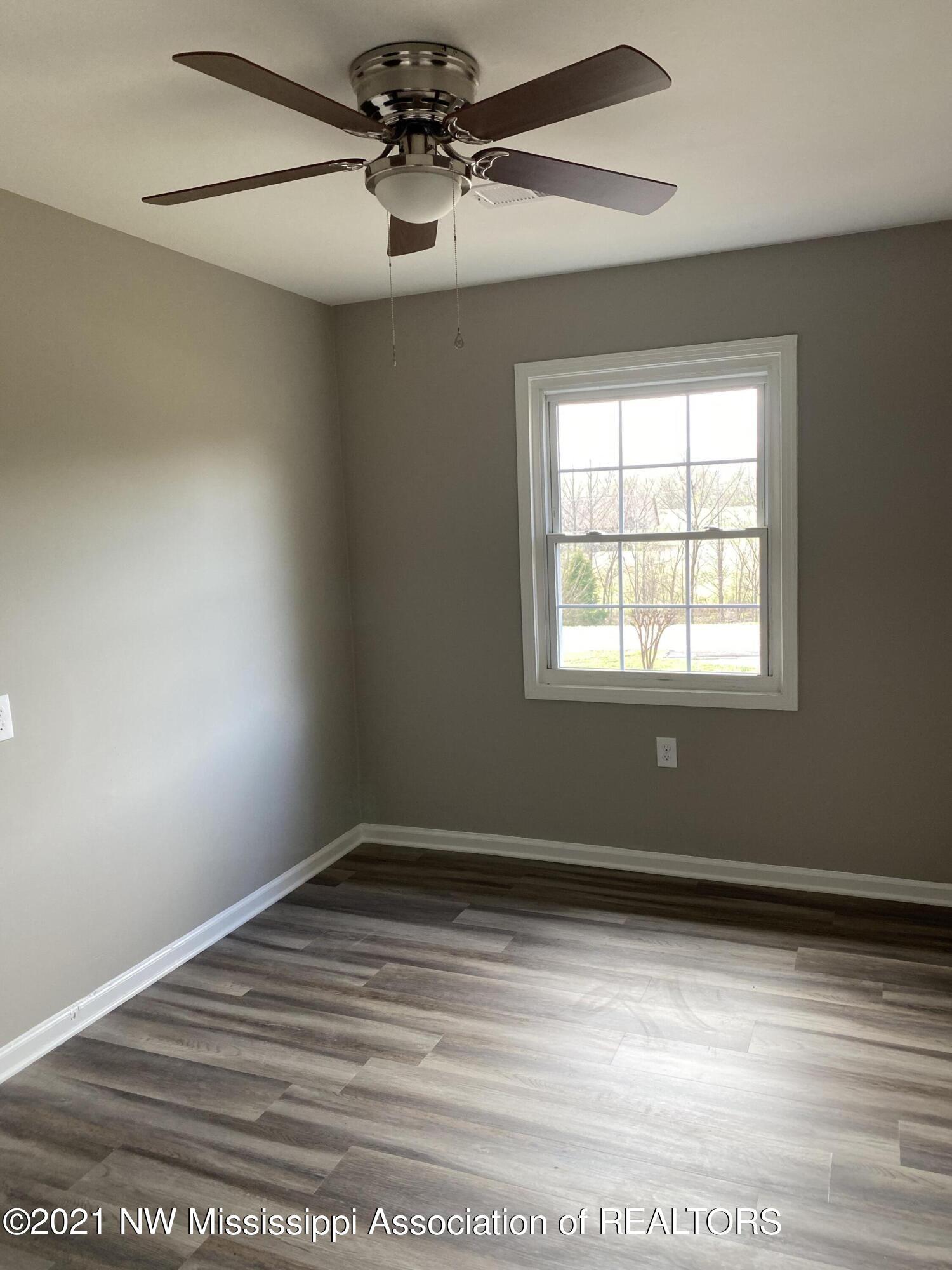 722 Baldwin Road Lake Cormorant, MS 38641 - Photo 11 of 15 bedroom
