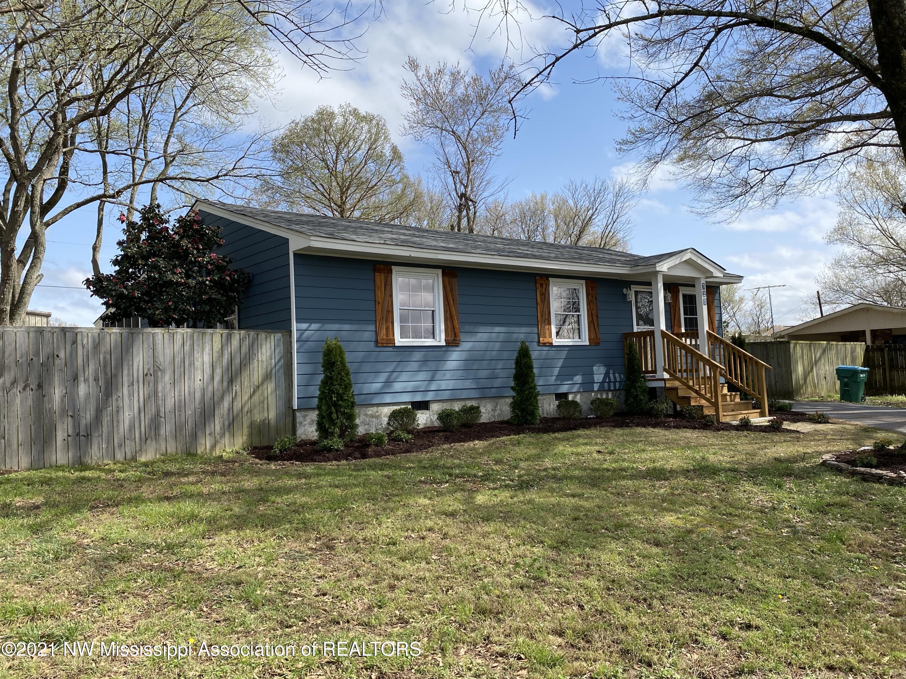 722 Baldwin Road Lake Cormorant, MS 38641 - Photo 3 of 15 0SIFEmzORYaQqOgCZskg7A