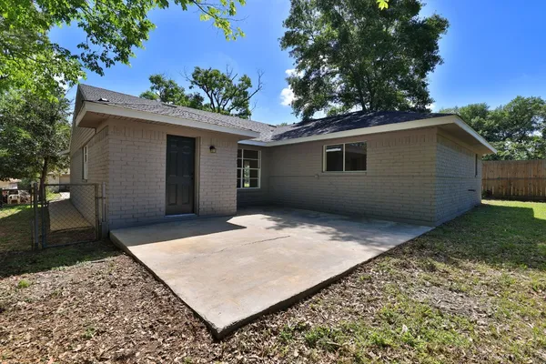 $263,000 | 503 Allison Street, Conroe, TX 77303
