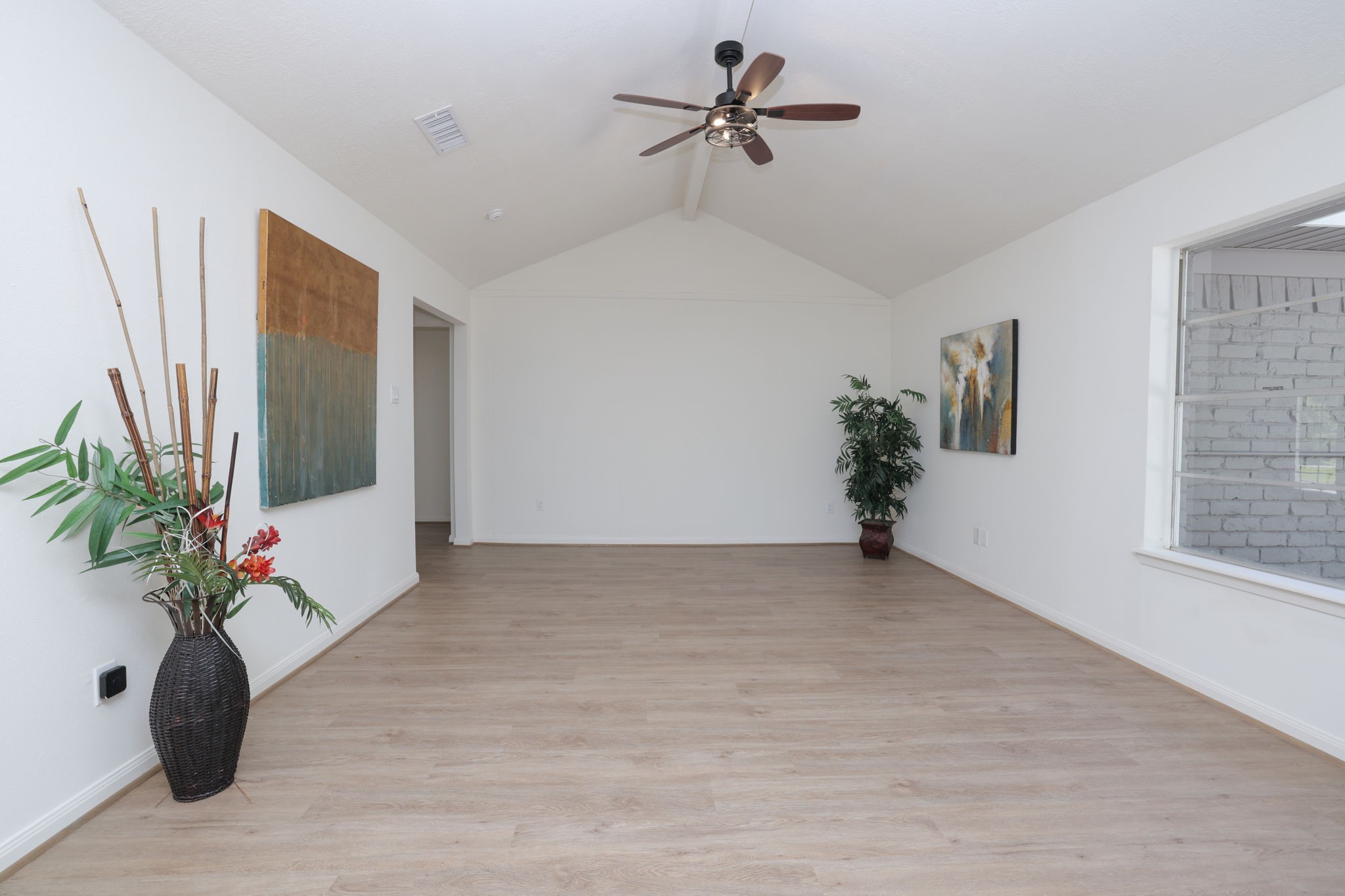 503 Allison Street Conroe, TX 77303 - Photo 10 of 37