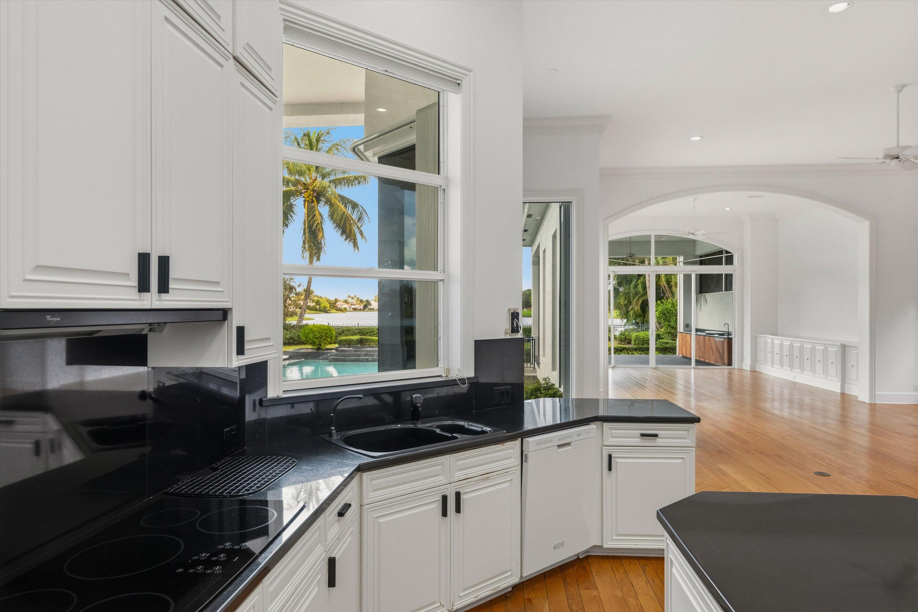 224 Locha Drive Jupiter, FL 33458 - Photo 9 of 31 29-DSC_2695