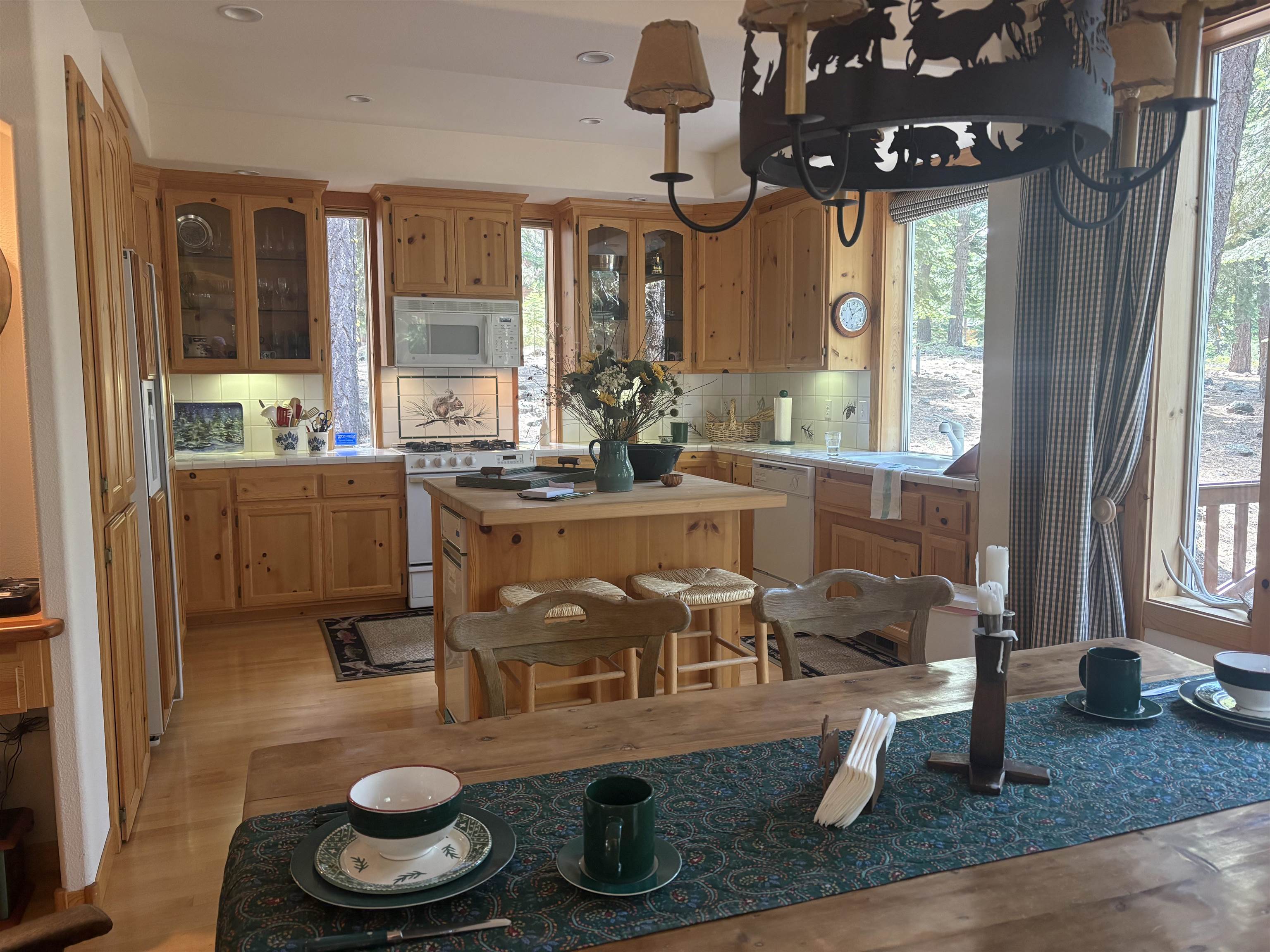 11741 Sitzmark Way Truckee, CA 96161 - Photo 5 of 13