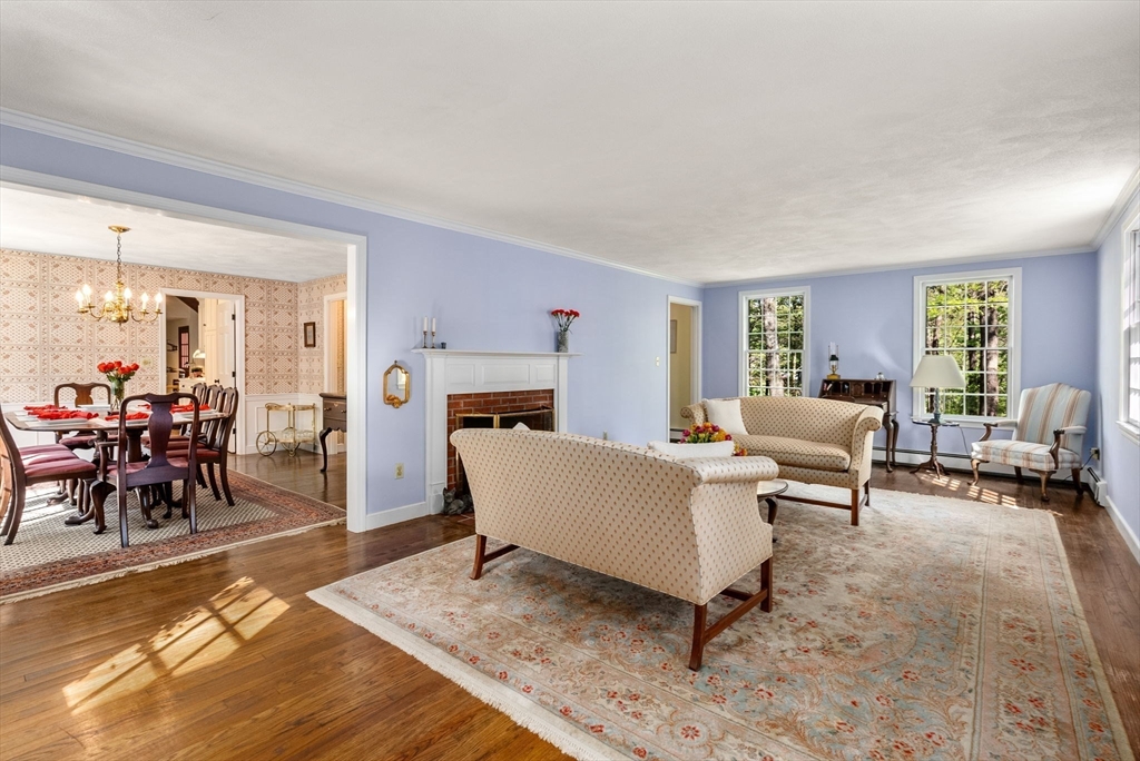 53 Robert Best Road Sudbury, MA 01776 - Photo 5 of 37 Gallery Image 5