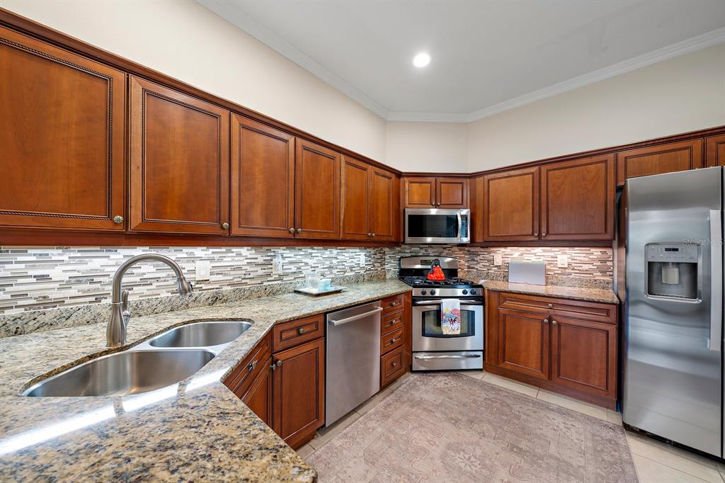 8406 Miramar Way, Unit 8406 Lakewood Ranch, FL 34202 - Photo 17 of 34