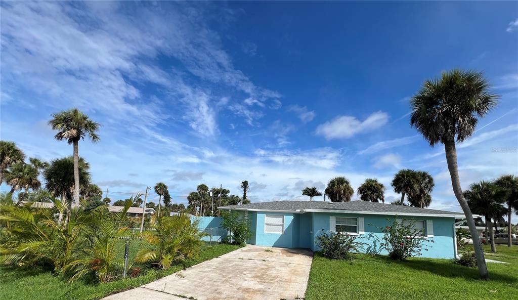 112 Rose Street Venice, FL 34293 - Photo 32 of 33 a view of house with outdoor space