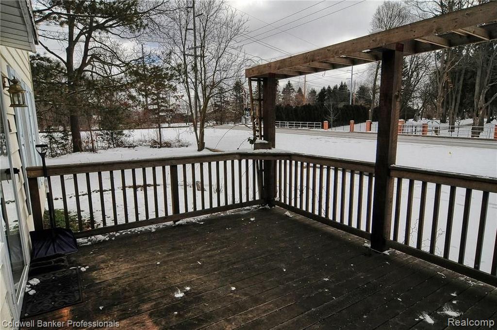 212 Brighton Lake Road Brighton, MI 48116 - Photo 32 of 34
