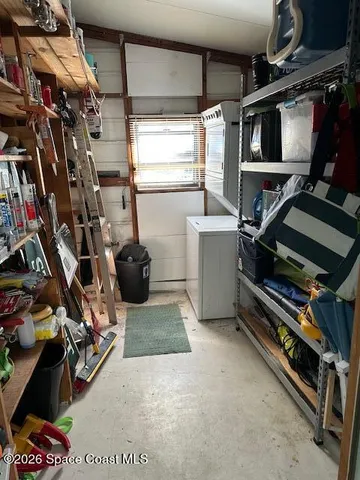 a house view with a outdoor space