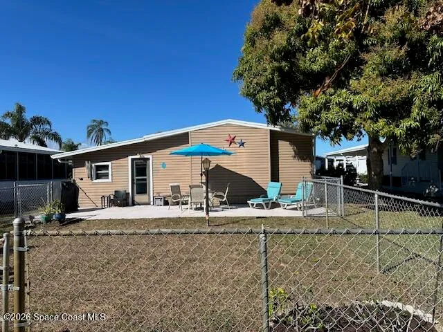 a view of outdoor space with seating space