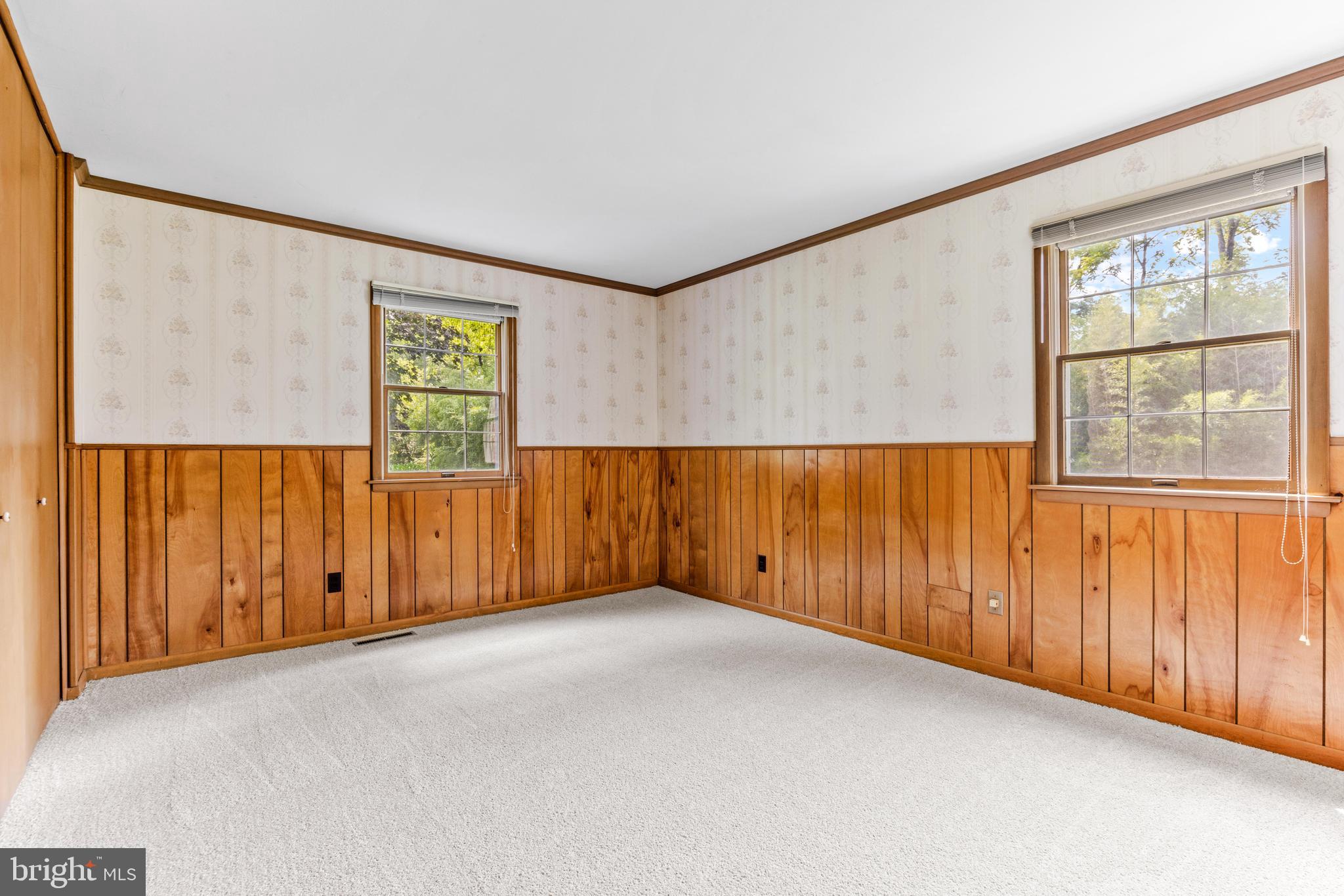 4218 Southfield Road Ellicott City, MD 21042 - Photo 34 of 59 an empty room with windows
