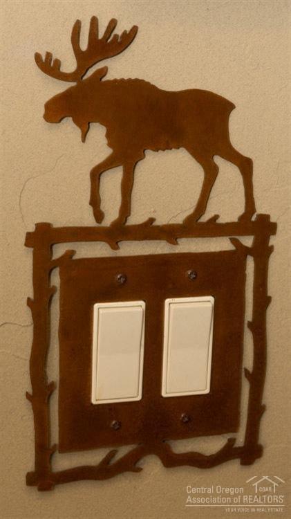 54265 Huntington Road Bend, OR 97707 - Photo 16 of 24 Designer switch plates