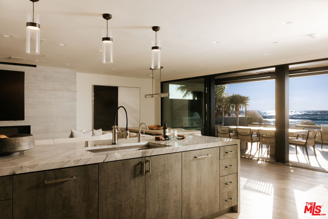 3000 Sandy Lane Del Mar, CA 92014 - Photo 7 of 21