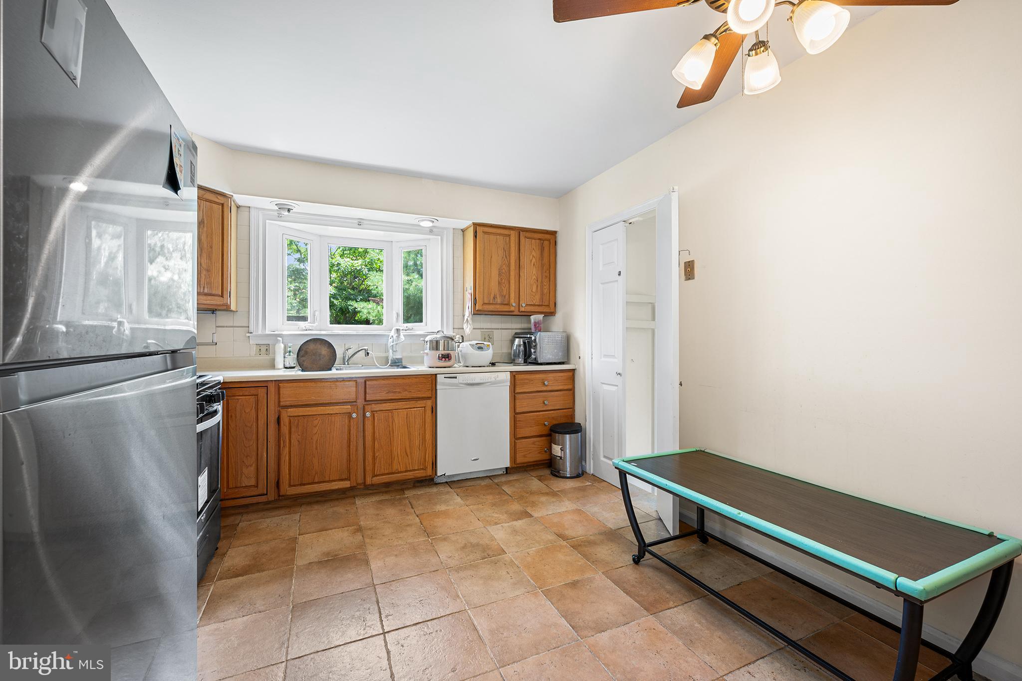 127 Oakdale Road Cherry Hill, NJ 08034 - Photo 11 of 25 Gallery Image 11
