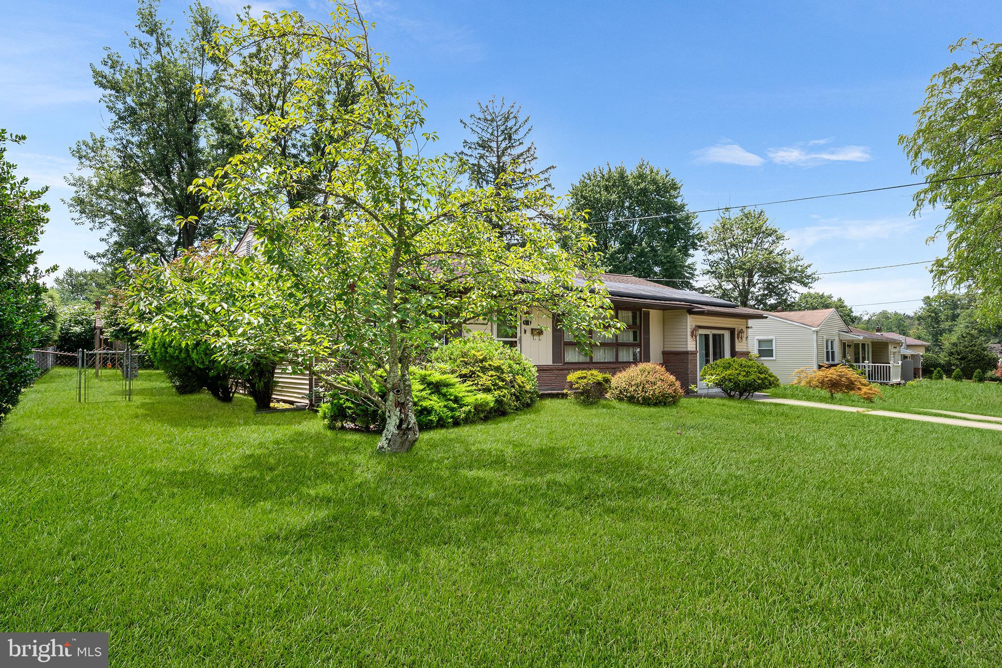 127 Oakdale Road Cherry Hill, NJ 08034 - Photo 3 of 25 Gallery Image 3