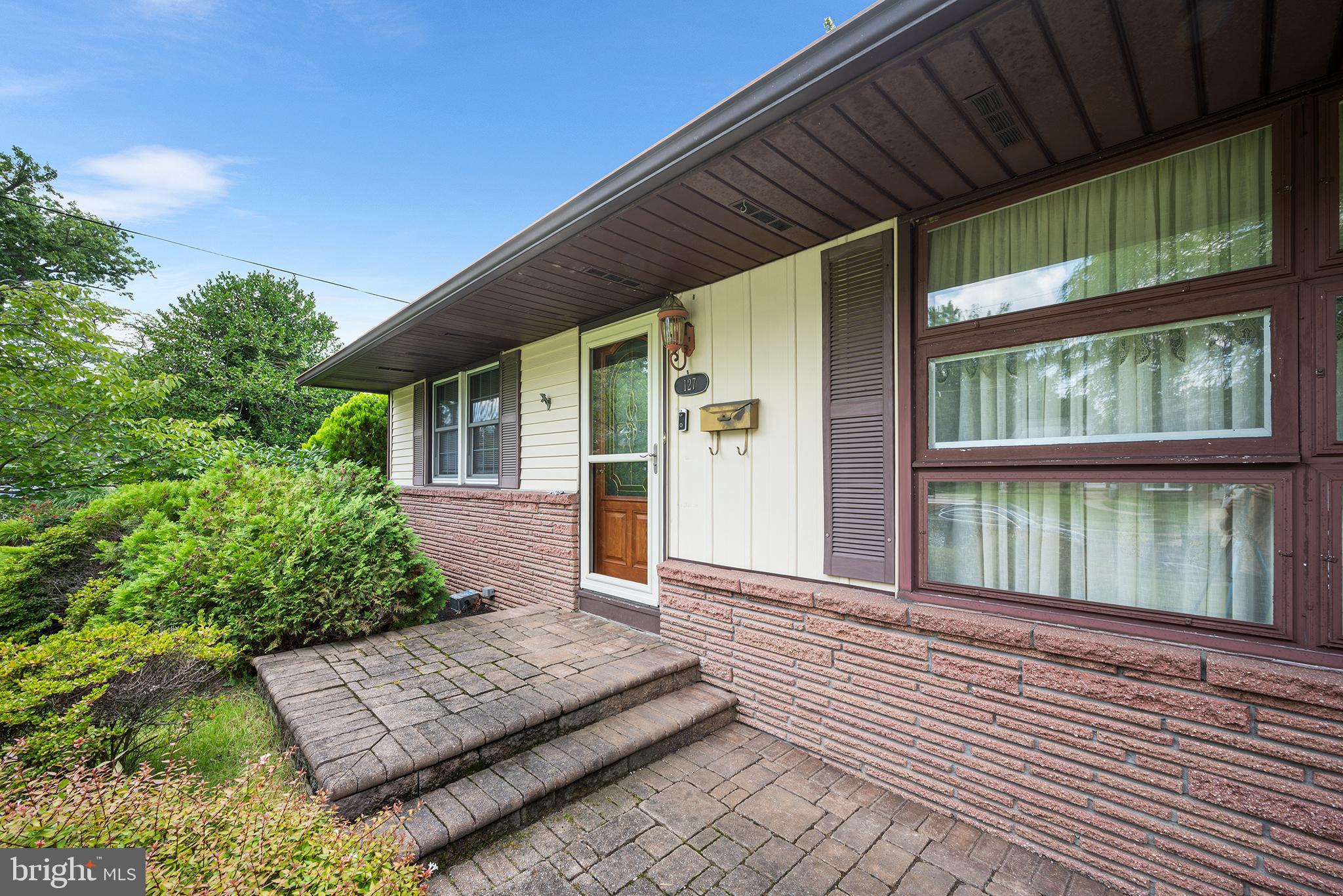 127 Oakdale Road Cherry Hill, NJ 08034 - Photo 4 of 25 Gallery Image 4