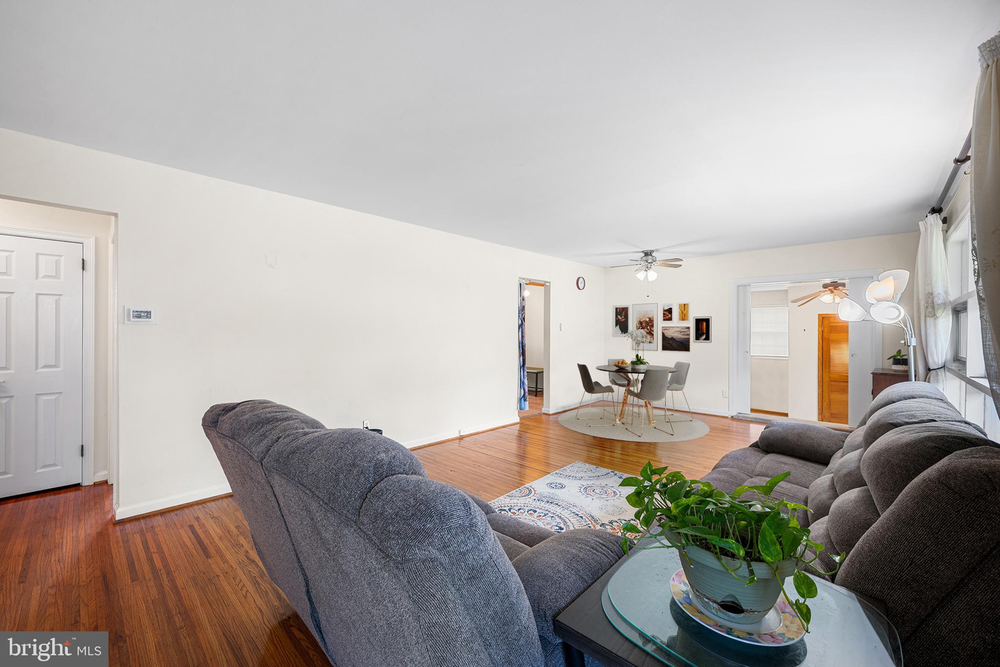 127 Oakdale Road Cherry Hill, NJ 08034 - Photo 5 of 25 Gallery Image 5