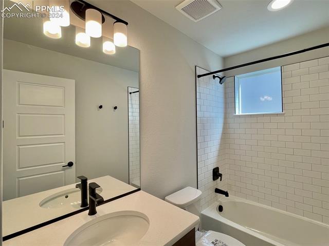17523 Brass Buckle Way Monument, CO 80132 - Photo 8 of 14 Main level secondary bath