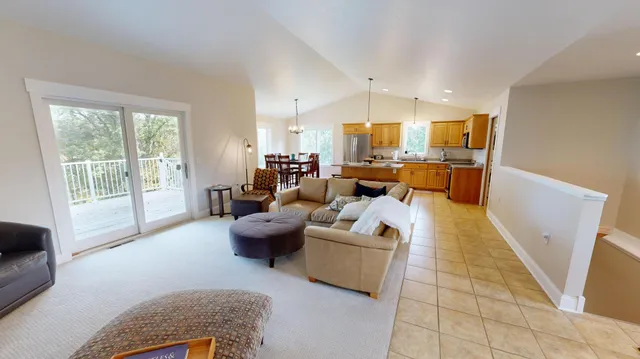 $425,000 | 122 Ridge Road, New London, MN 56273