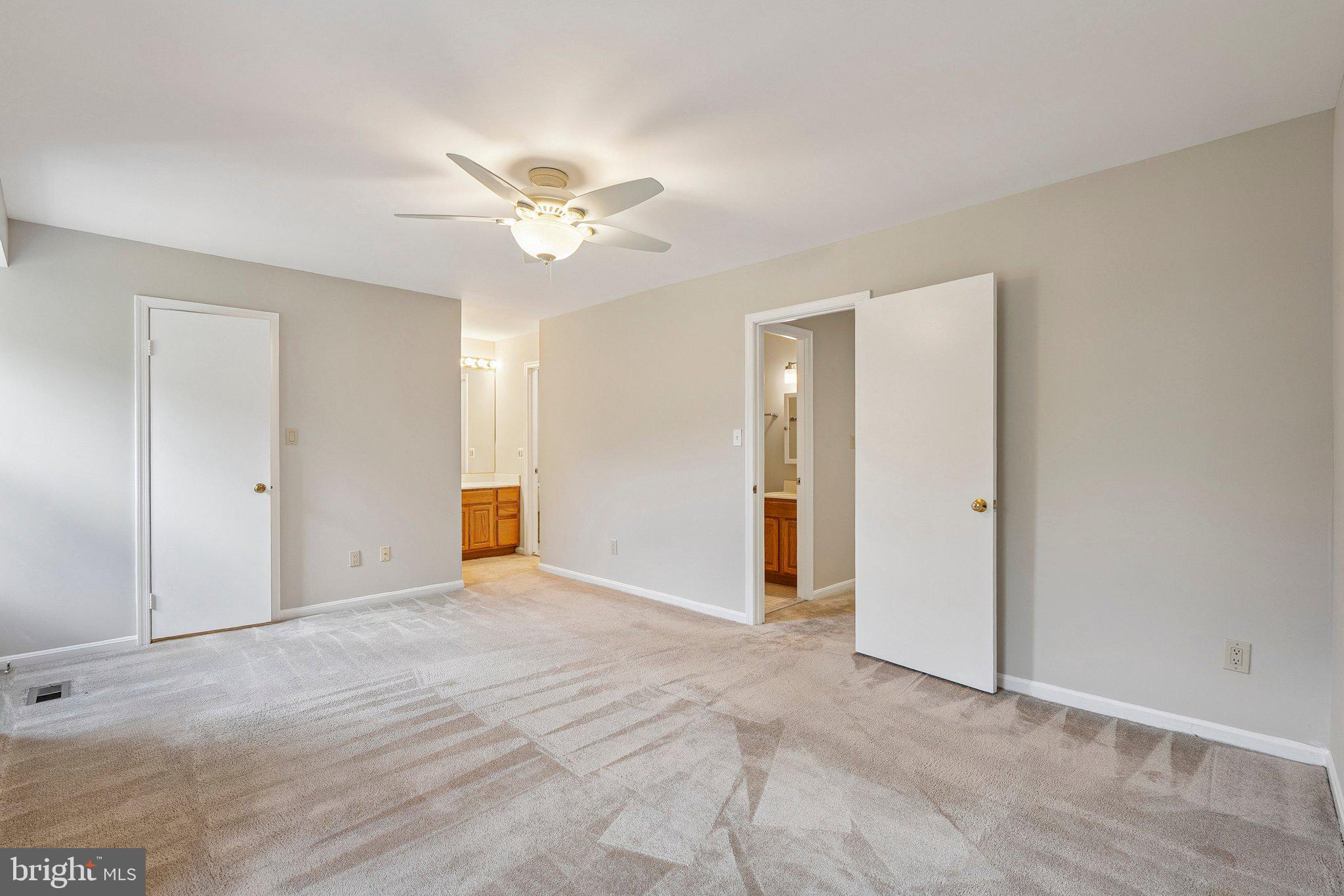 2917 Village Spring Lane Vienna, VA 22181 - Photo 15 of 37