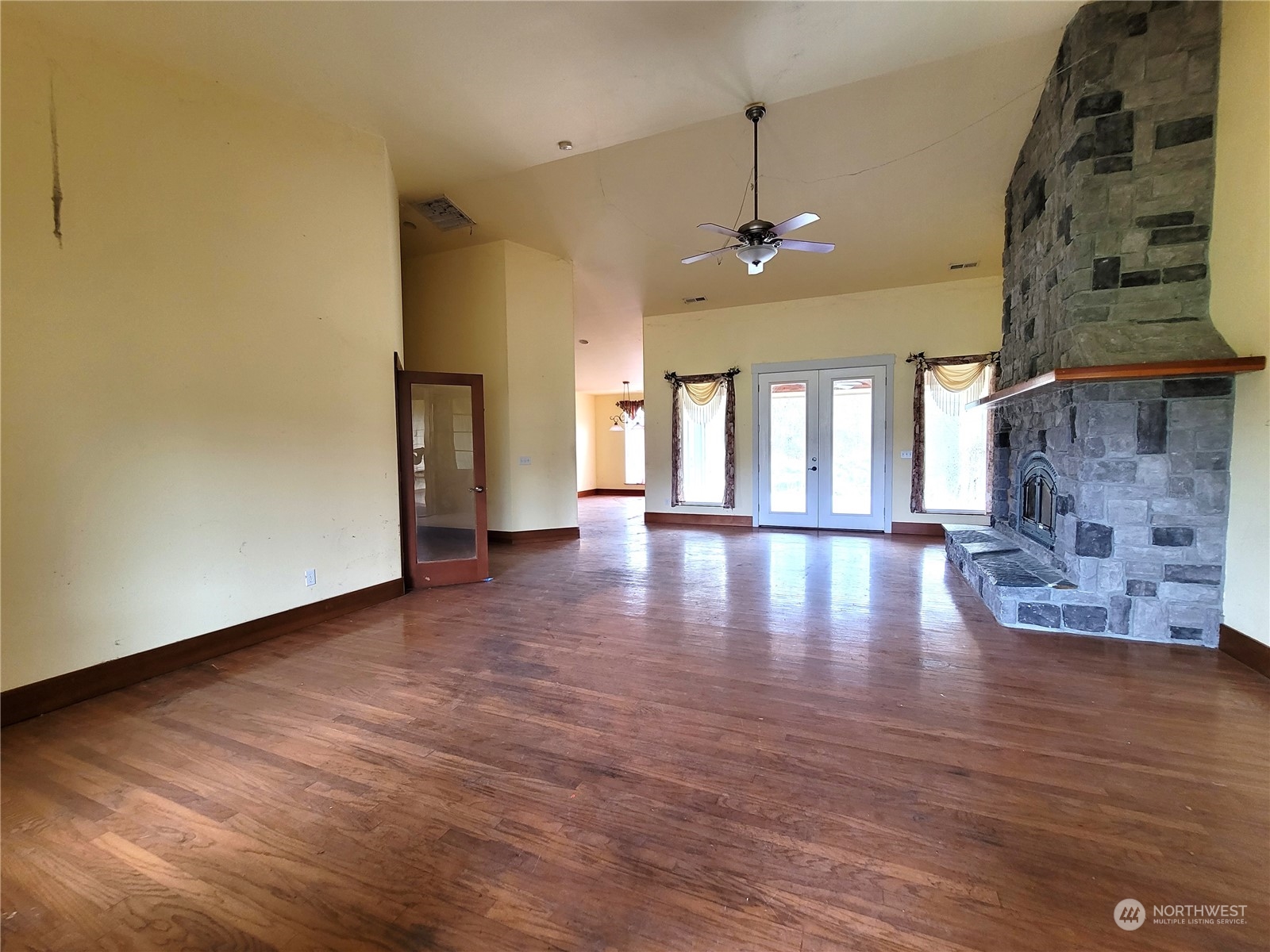 1039 Rose Valley Road Kelso, WA 98626 - Photo 3 of 40 Gallery Image 3