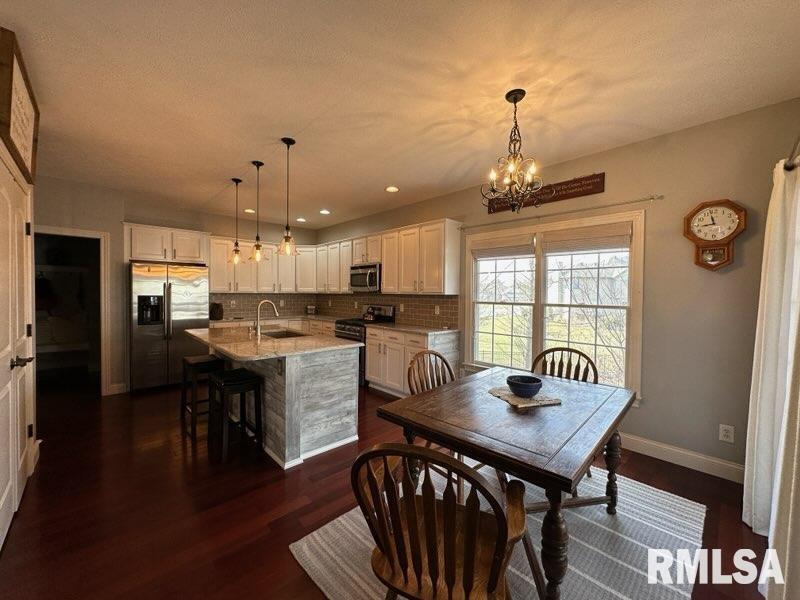 1617 Hoechester Road Springfield, IL 62712 - Photo 5 of 10
