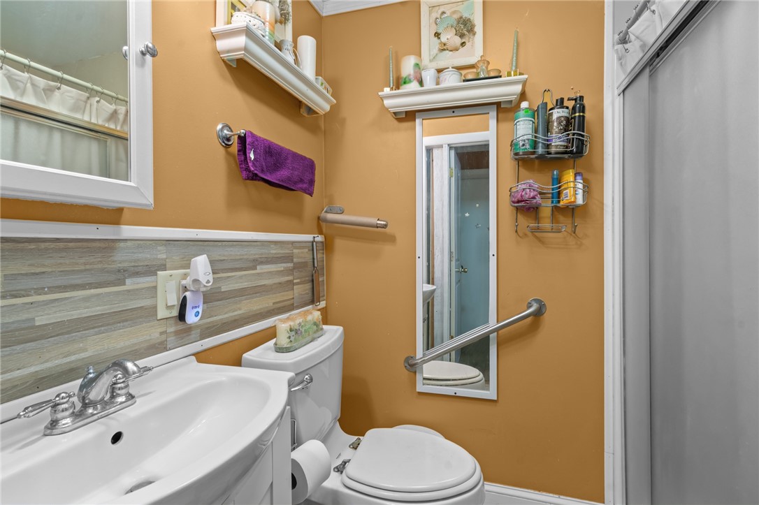 43 Dexter Street Woonsocket, RI 02895 - Photo 13 of 24