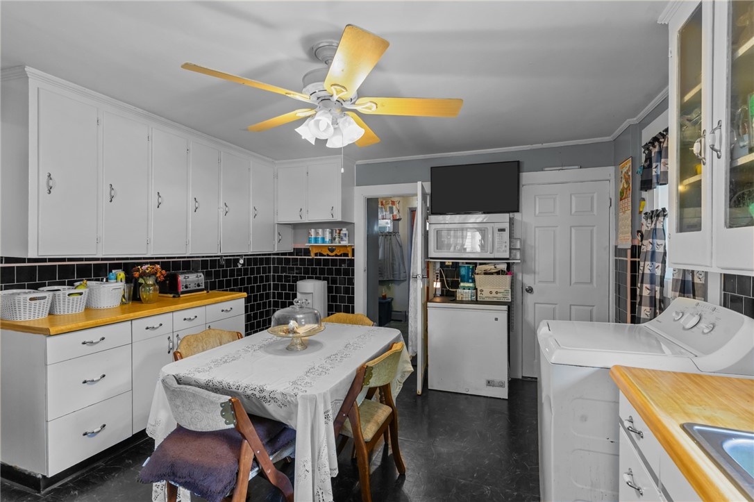 43 Dexter Street Woonsocket, RI 02895 - Photo 7 of 24