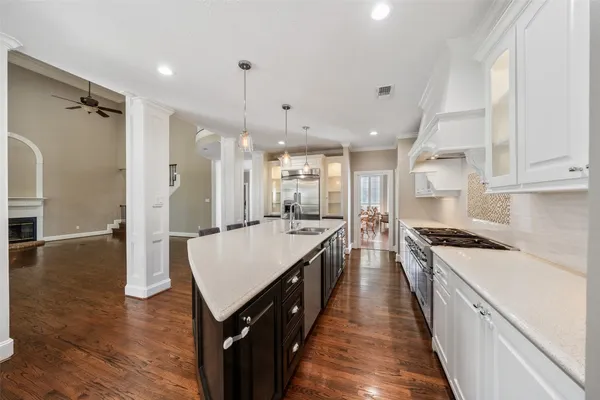 $799,000 | 22 Royal Dalton Circle, Conroe, TX 77304