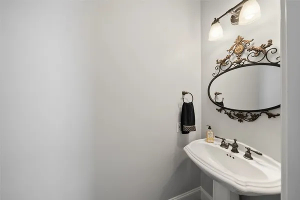 $799,000 | 22 Royal Dalton Circle, Conroe, TX 77304