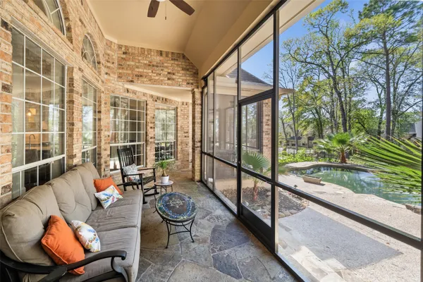 $875,000 | 22 Royal Dalton Circle, Conroe, TX 77304