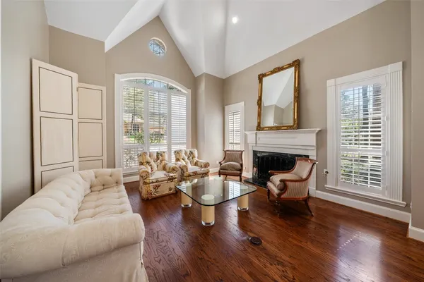 $799,000 | 22 Royal Dalton Circle, Conroe, TX 77304