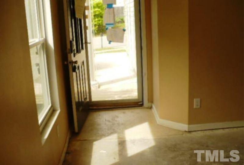 8129 Cohosh Court Raleigh, NC 27616 - Photo 2 of 11 Gallery Image 2