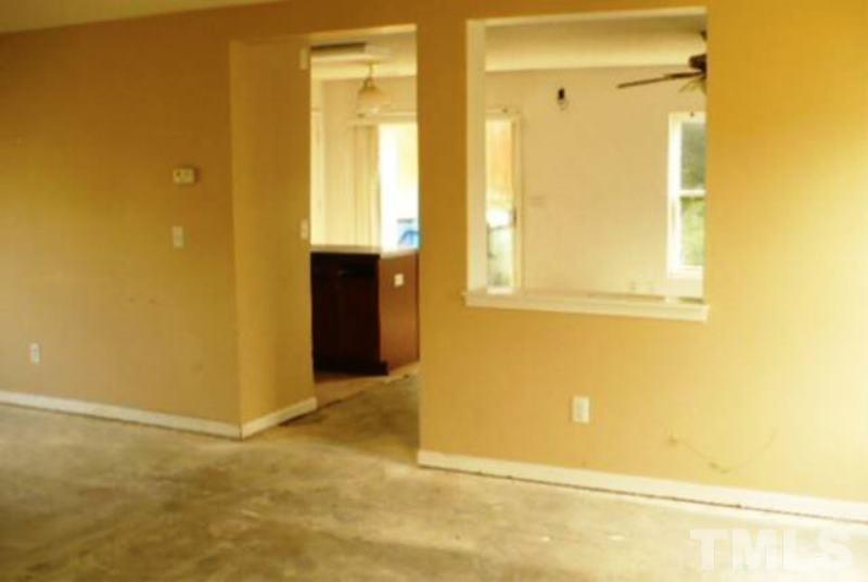 8129 Cohosh Court Raleigh, NC 27616 - Photo 3 of 11 Gallery Image 3