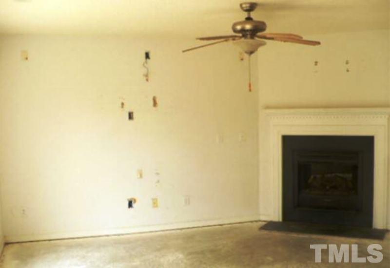 8129 Cohosh Court Raleigh, NC 27616 - Photo 4 of 11 Gallery Image 4