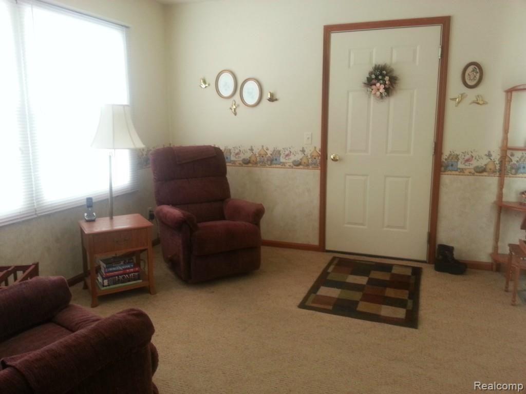 7191 Mentel Road Newport, MI 48166 - Photo 14 of 33 Mentel Sitting Rm / Breezeway