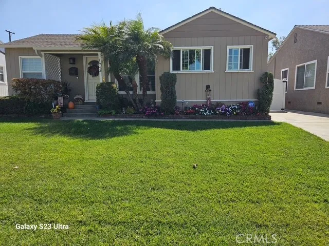 $870,000 | 2942 Silva Street, Lakewood, CA 90712