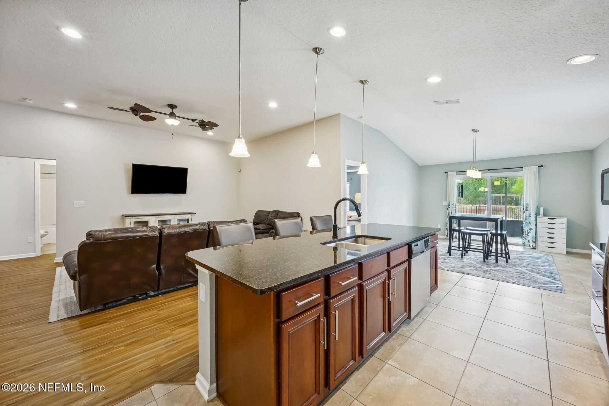 4228 Great Falls Loop Middleburg, FL 32068 - Photo 19 of 52 Kitchen