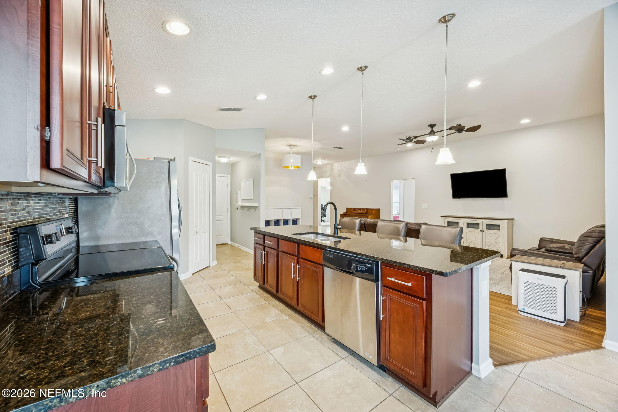 4228 Great Falls Loop Middleburg, FL 32068 - Photo 20 of 52 Kitchen