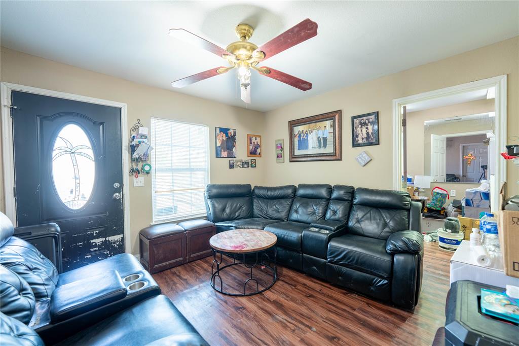 2519 Chalk Hill Road Dallas, TX 75212 - Photo 7 of 9