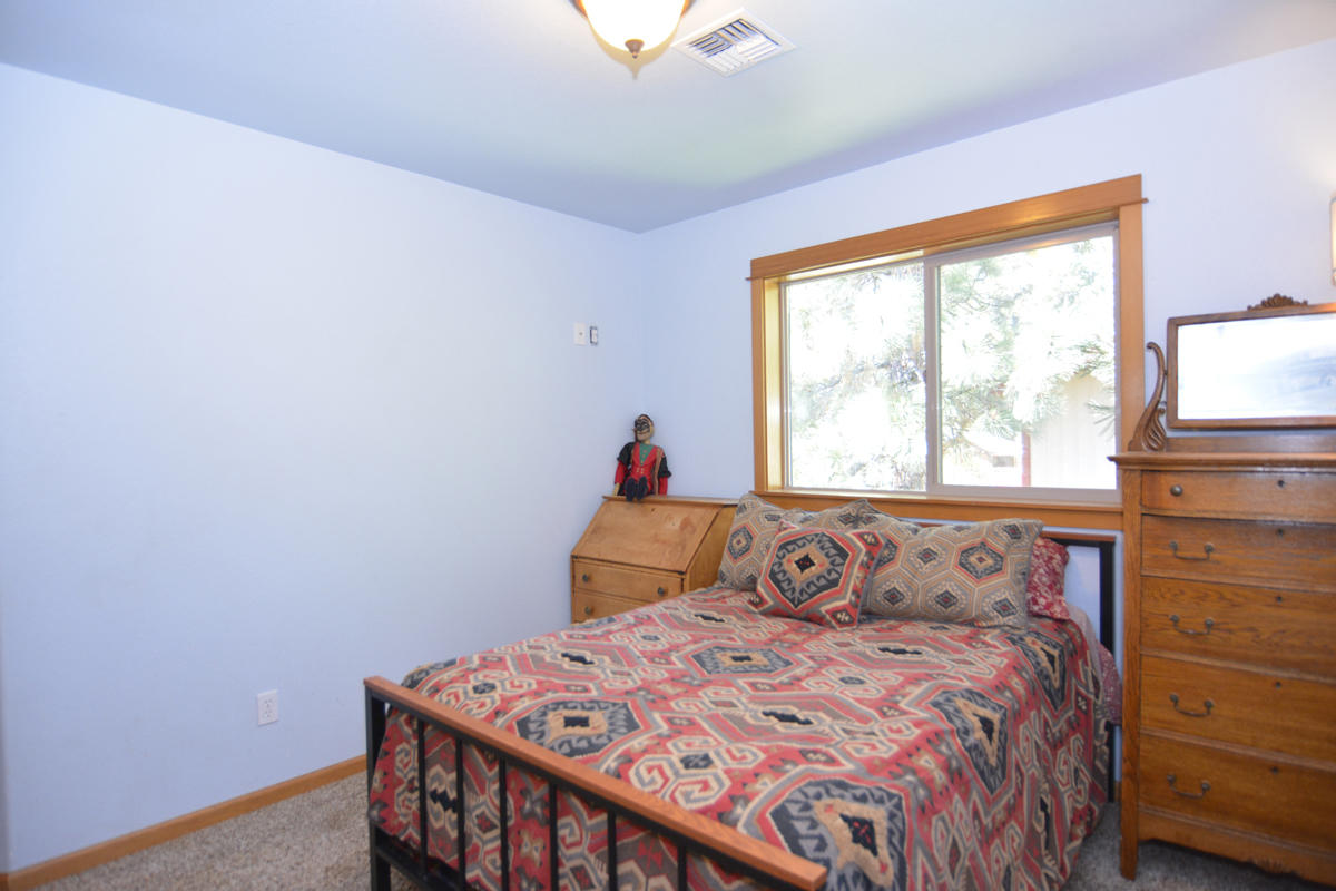 16856 Downey Road Bend, OR 97707 - Photo 31 of 36 34