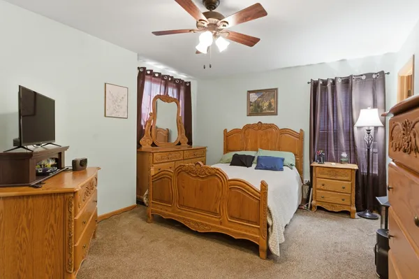 $365,000 | 5411 Meadowbrook Street, Plainfield, IL 60586