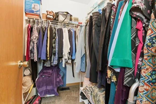 $365,000 | 5411 Meadowbrook Street, Plainfield, IL 60586