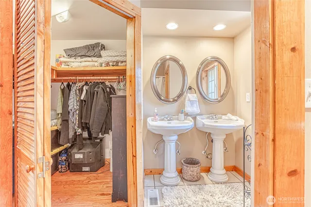 $565,000 | 170 East Entiat Drive, Orondo, WA 98843