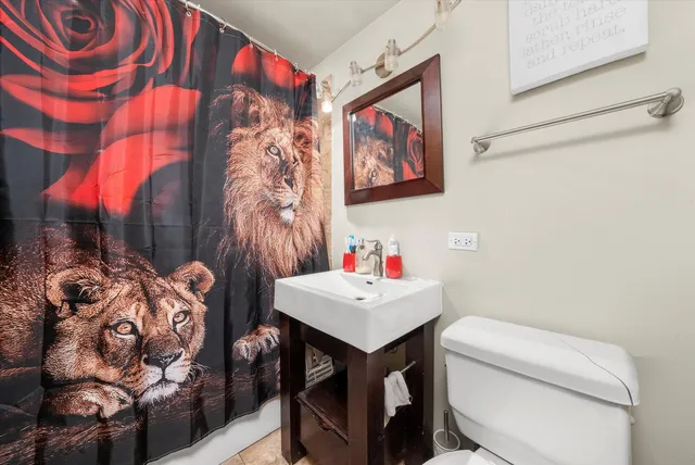 $200,000 | 1012 East 159th Place, South Holland, IL 60473