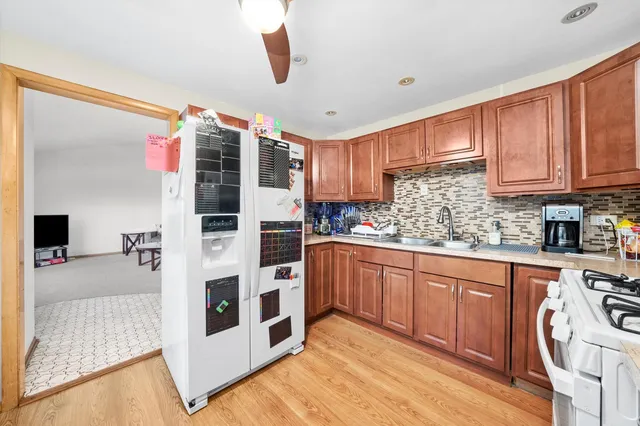 $200,000 | 1012 East 159th Place, South Holland, IL 60473