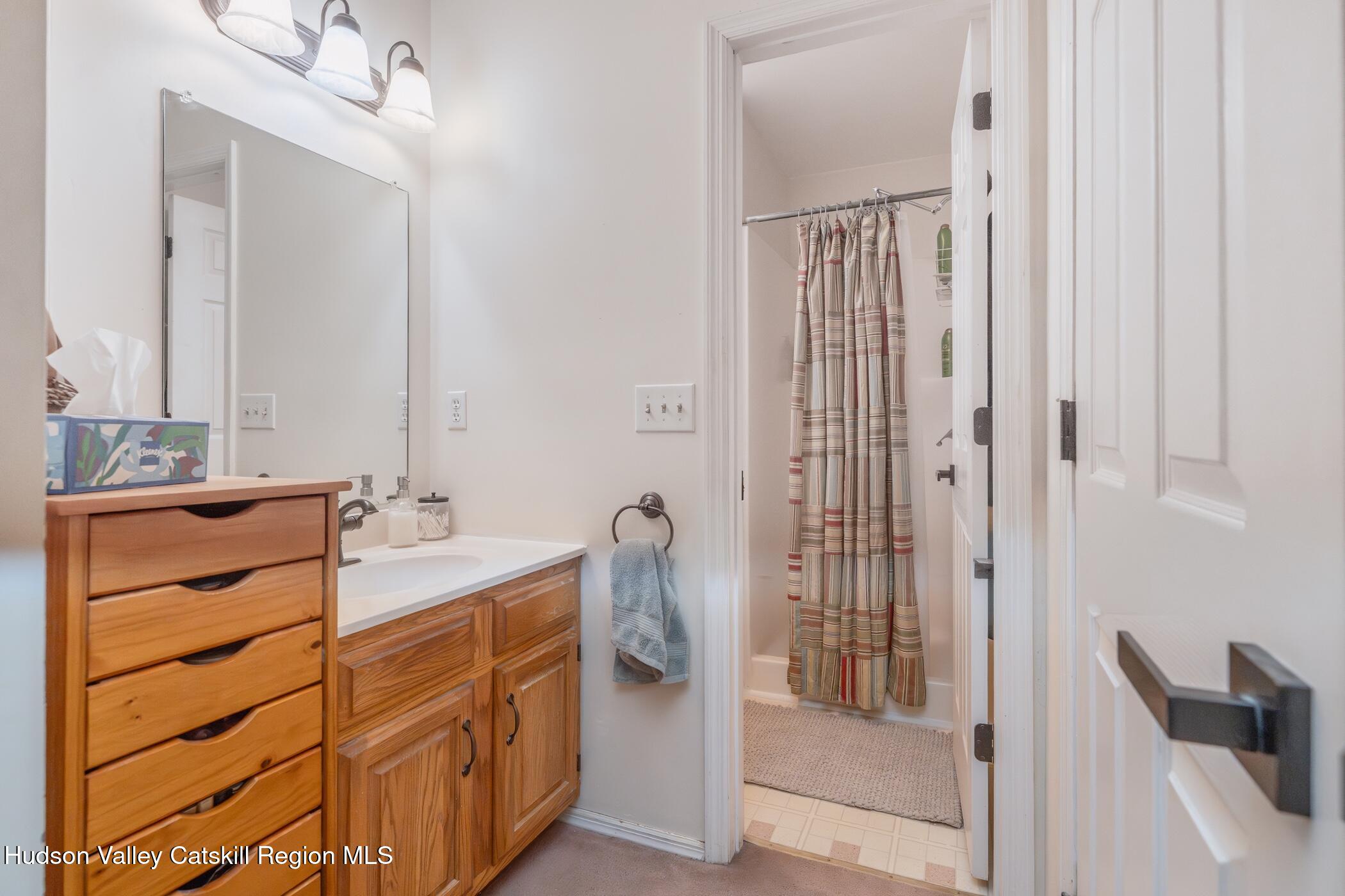 42 Red Maple Road Saugerties, NY 12477 - Photo 8 of 12 Image-14