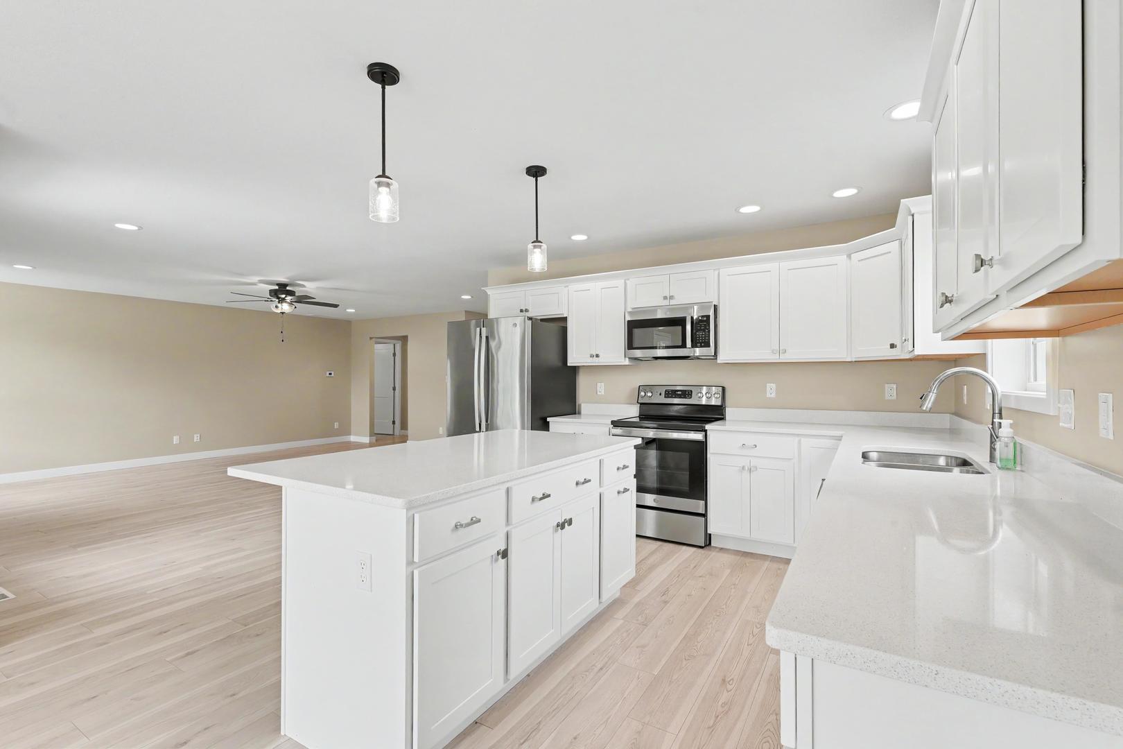 707 North Abbey Road Urbana, IL 61802 - Photo 10 of 31