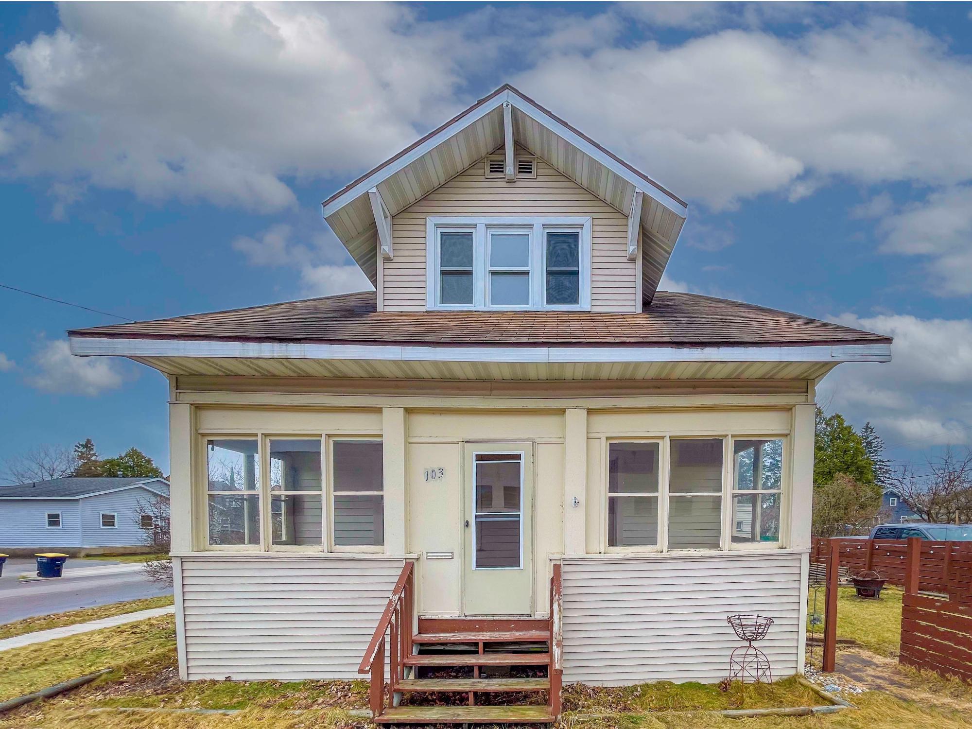 103 West Kemp Street Rhinelander, WI 54501 - Photo 1 of 44 Gallery Image 1