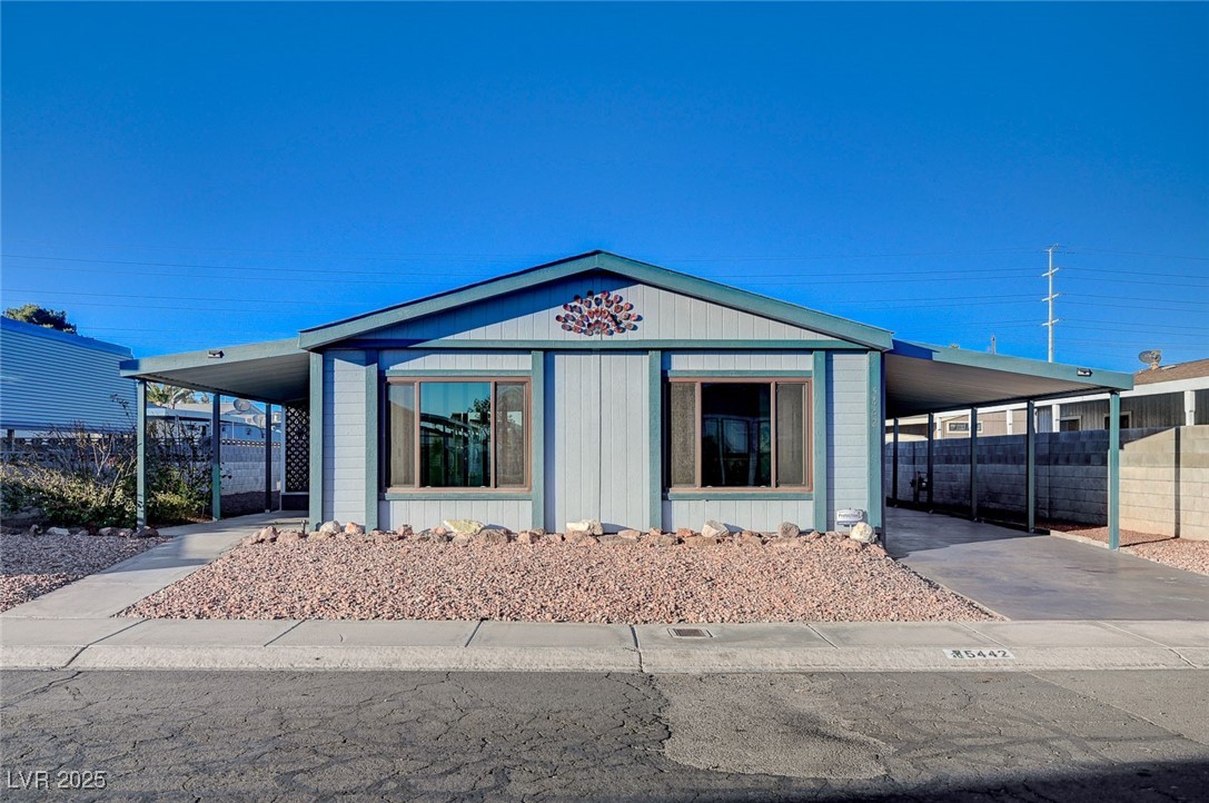 5442 Petaca Road Las Vegas, NV 89122 - Photo 2 of 56
