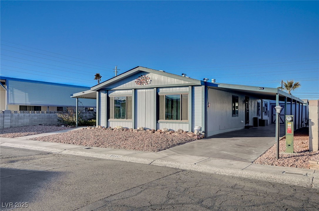 5442 Petaca Road Las Vegas, NV 89122 - Photo 3 of 56